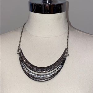 Statement necklace